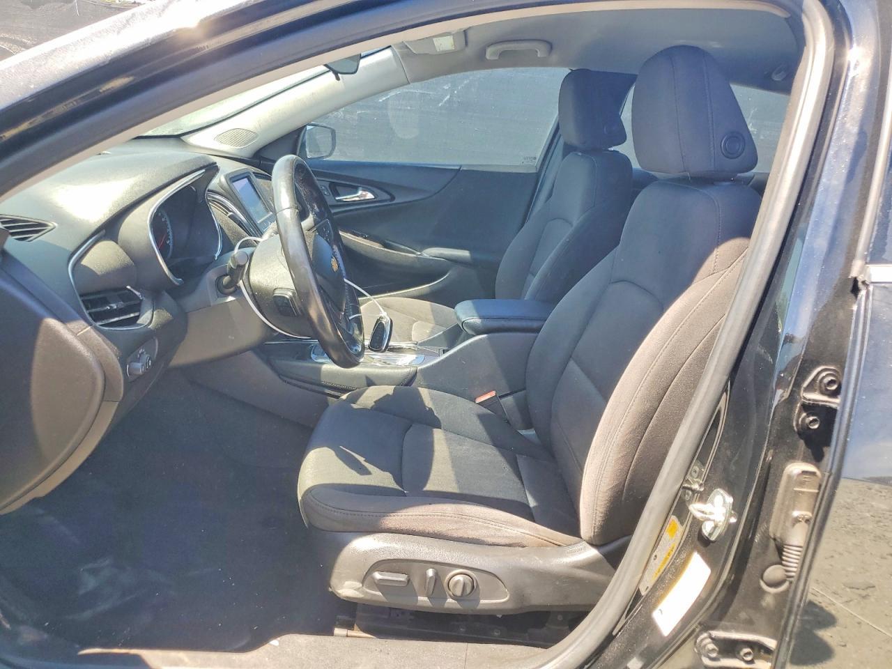 2018 Chevrolet Malibu Lt - Image 7