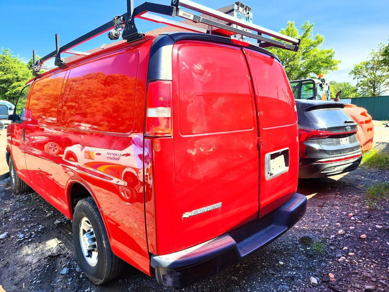 2018 Chevrolet Express G3500 - Фото 6