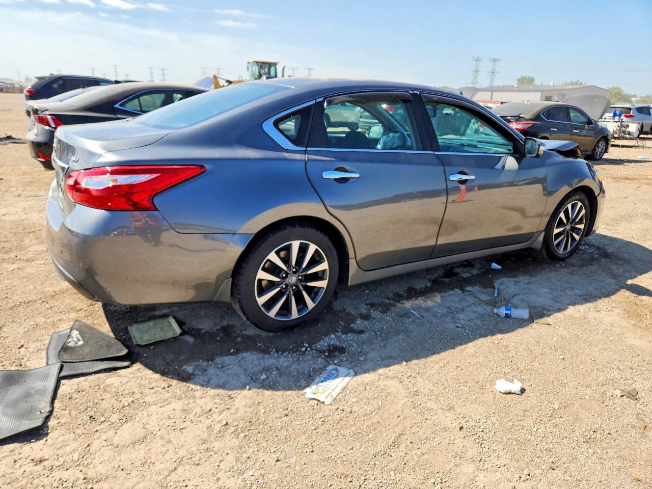 2017 Nissan Altima 2.5 Sv - Image 3