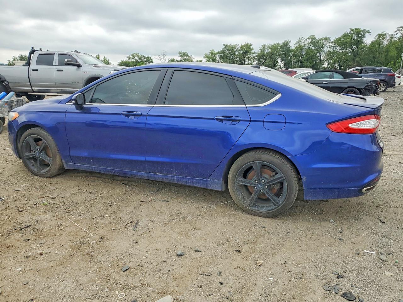 2016 Ford Fusion Se - Фото 2