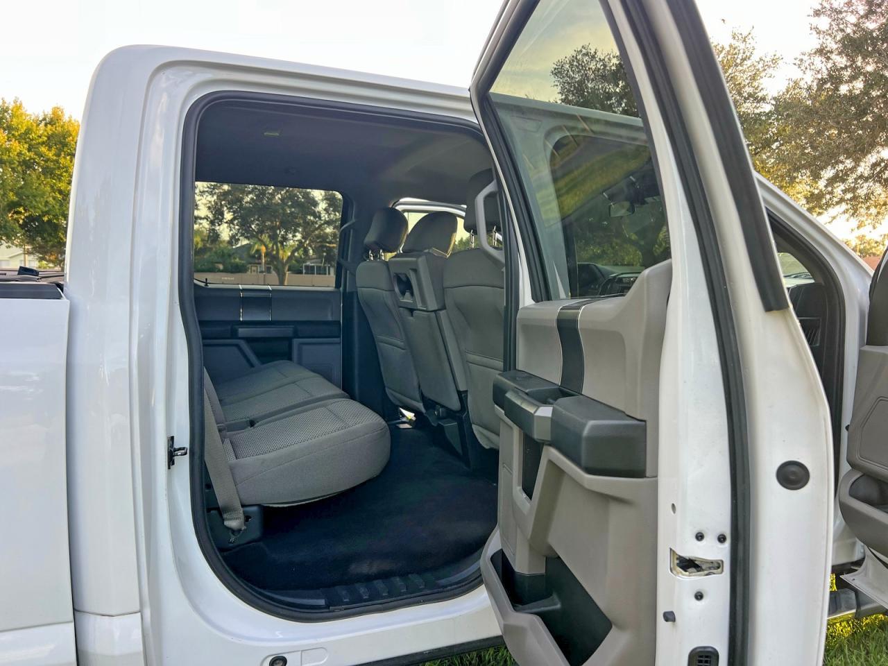 2017 Ford F150 Supercrew - Image 6