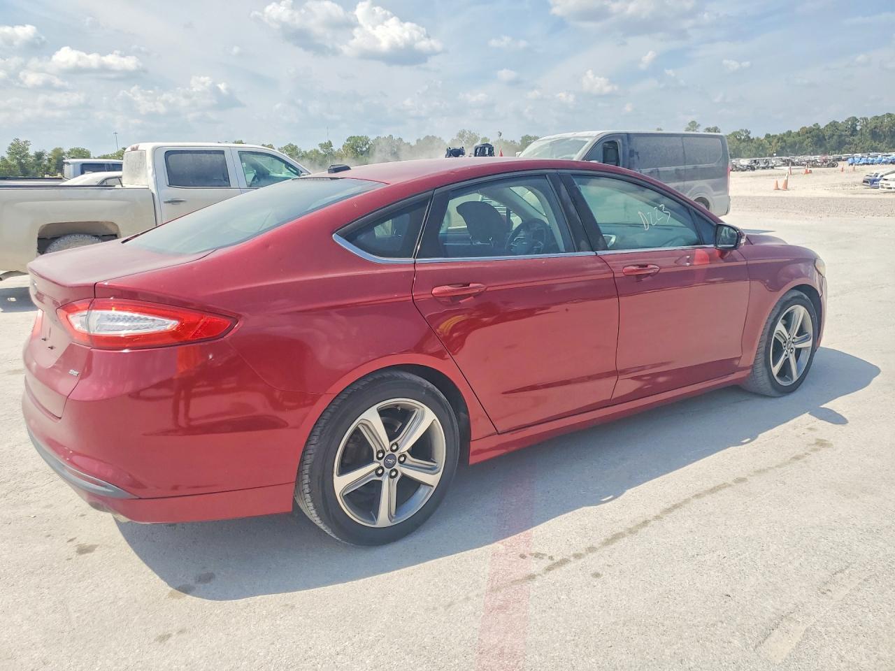 2015 Ford Fusion Se - Фото 3