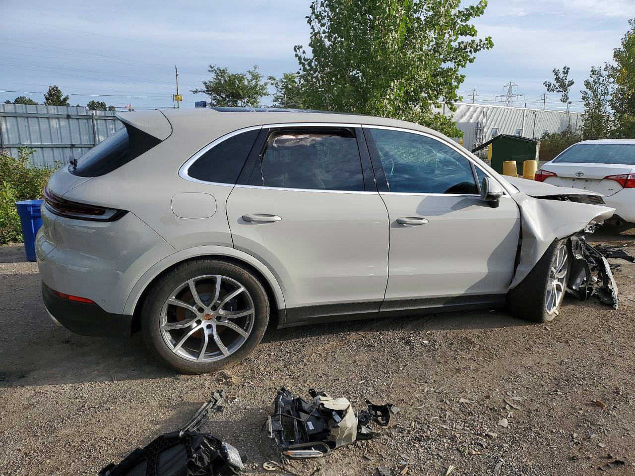2026 Porsche Cayenne - Image 3