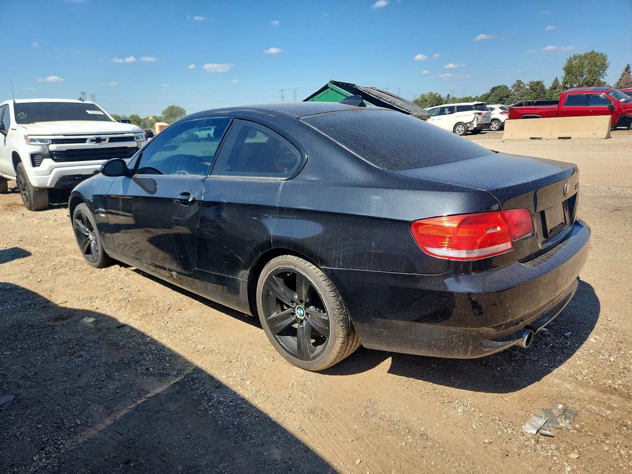 2009 BMW 335 Xi - Image 2