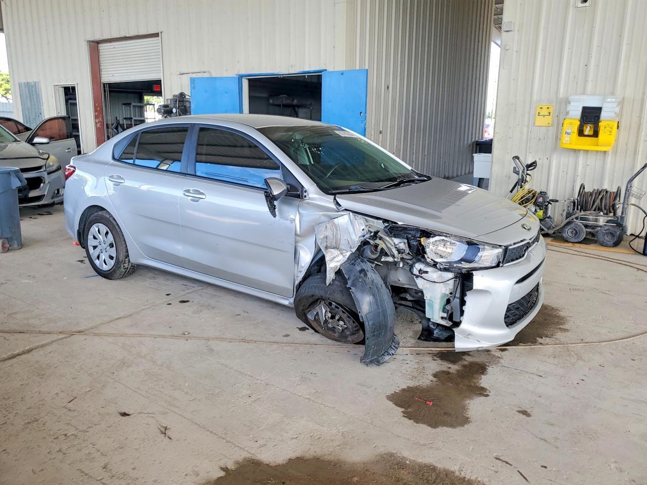 2020 Kia Rio Lx - Фото 4