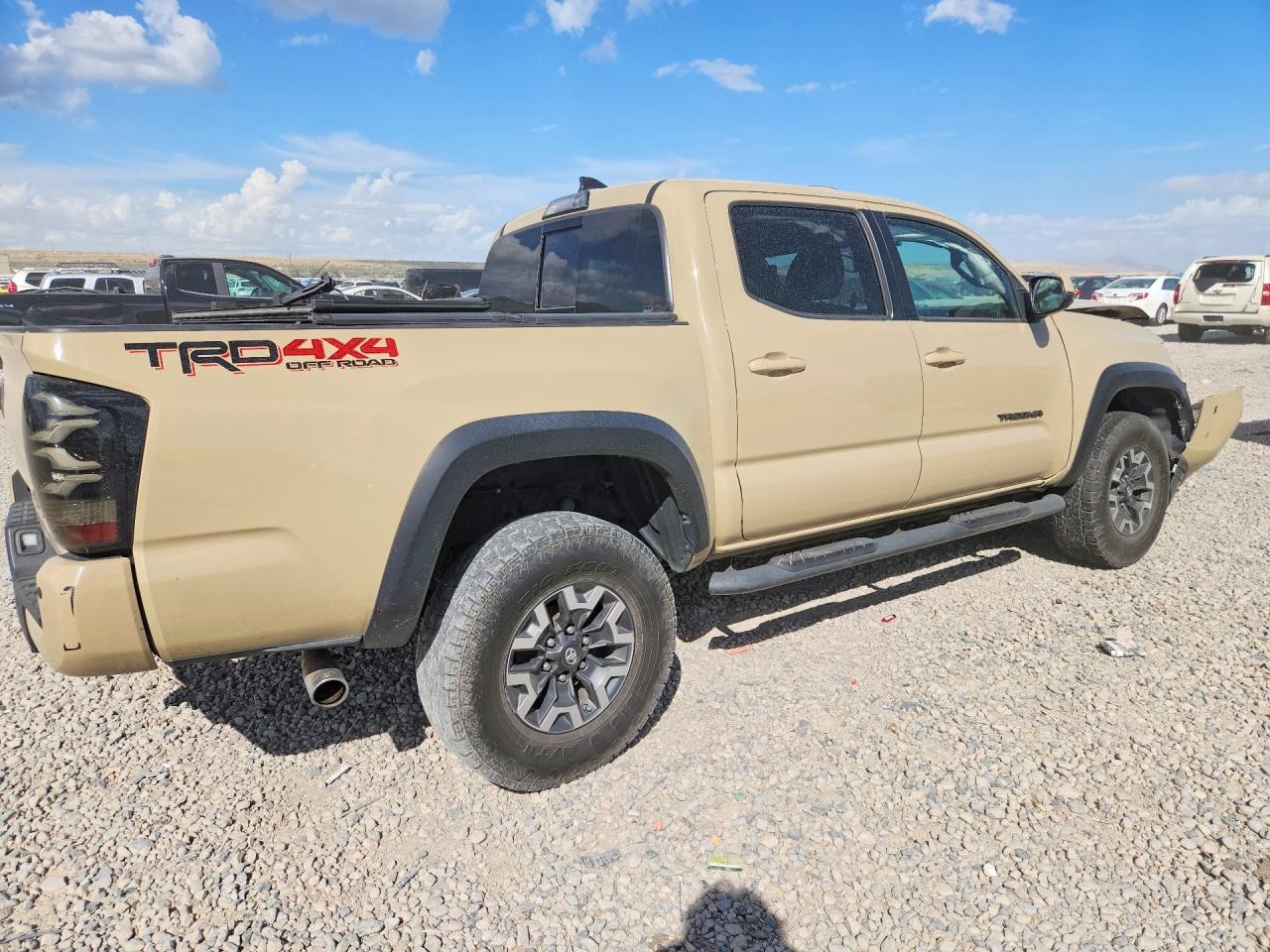 2017 Toyota Tacoma Trd Off-Road - Image 3