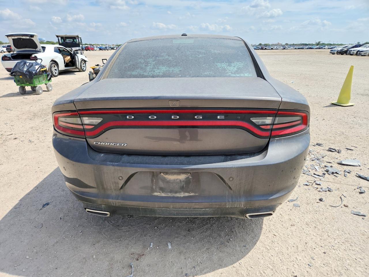 2020 Dodge Charger Sxt - Image 6