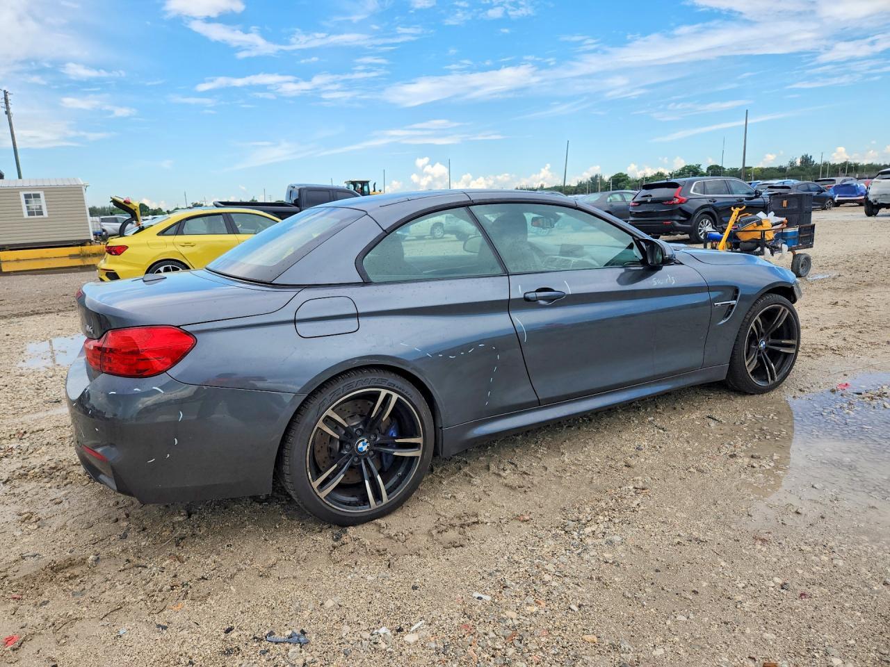 2017 BMW M4 - Фото 3