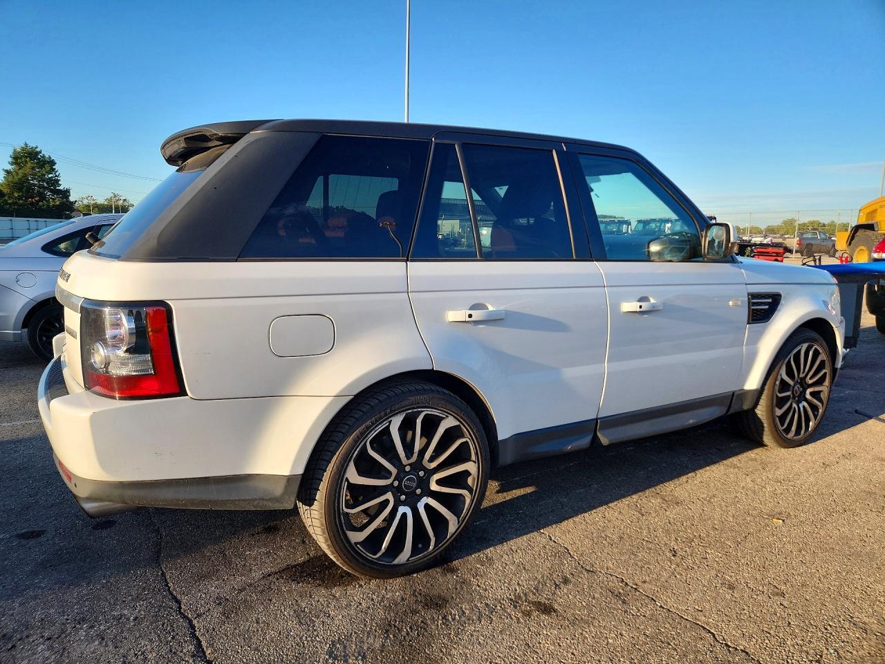 2013 Land Rover Range Rover Sport Sc - Image 3
