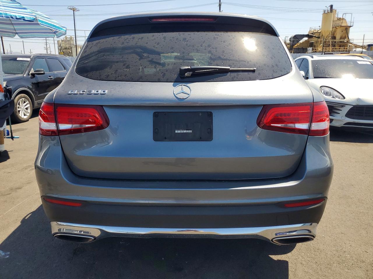 2018 Mercedes-Benz Glc 300 - Image 6