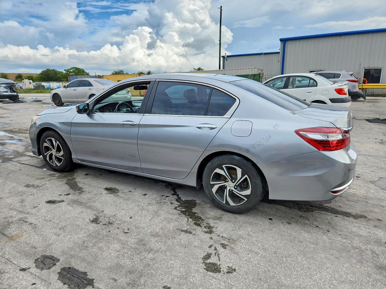 2016 Honda Accord Lx - Фото 2