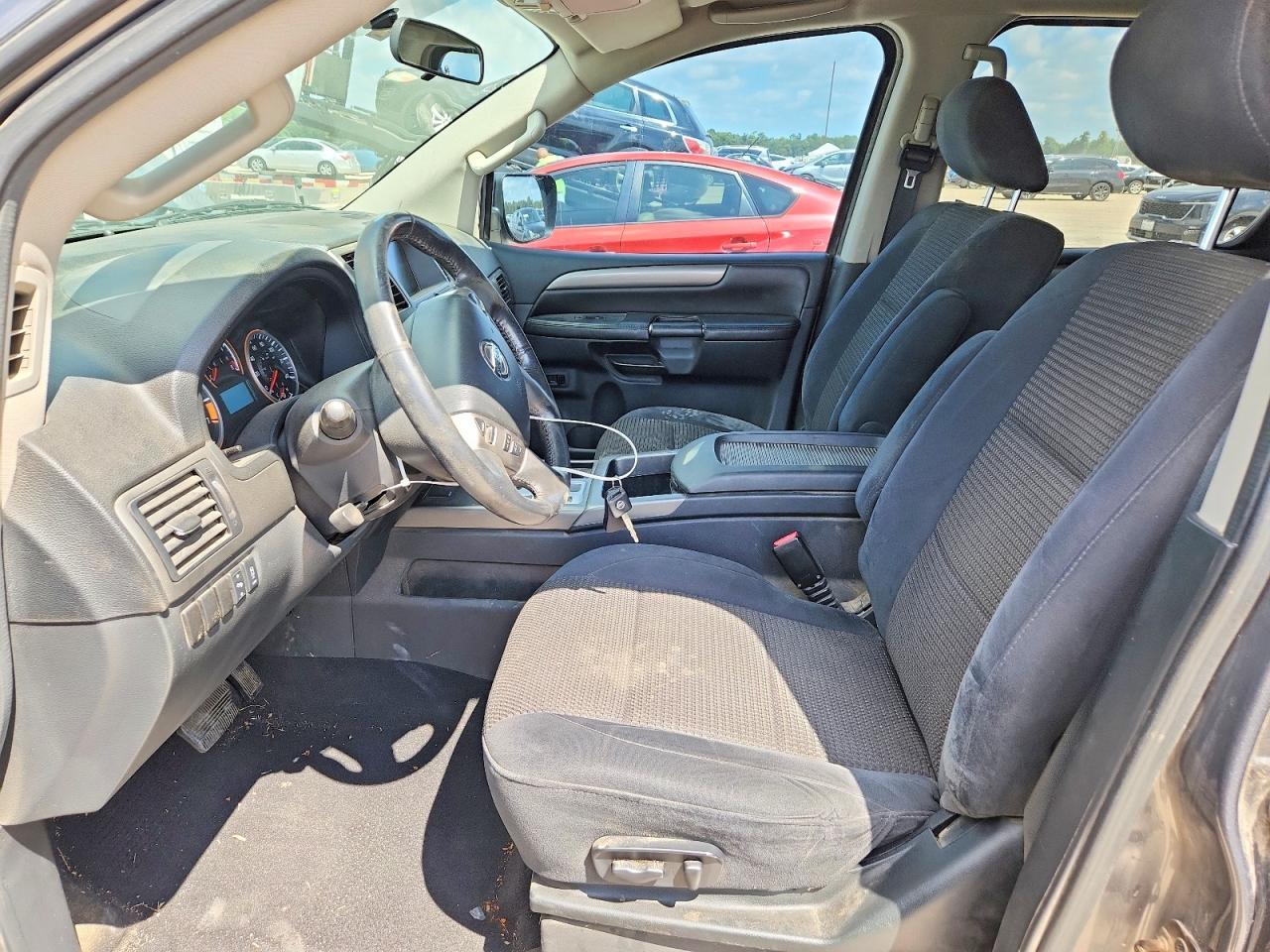 2014 Nissan Armada Sv - Image 7