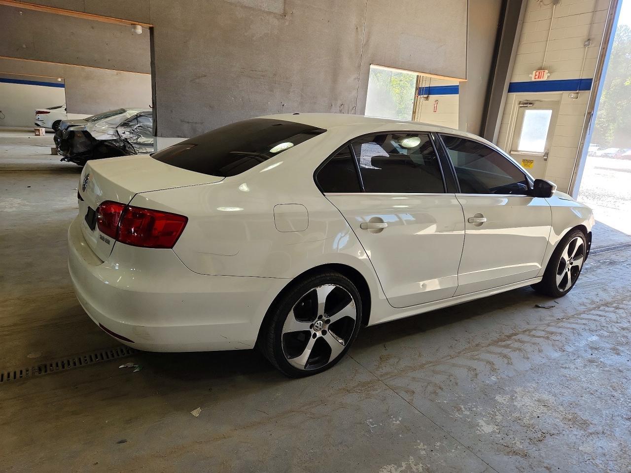 2013 Volkswagen Jetta Se - Фото 3
