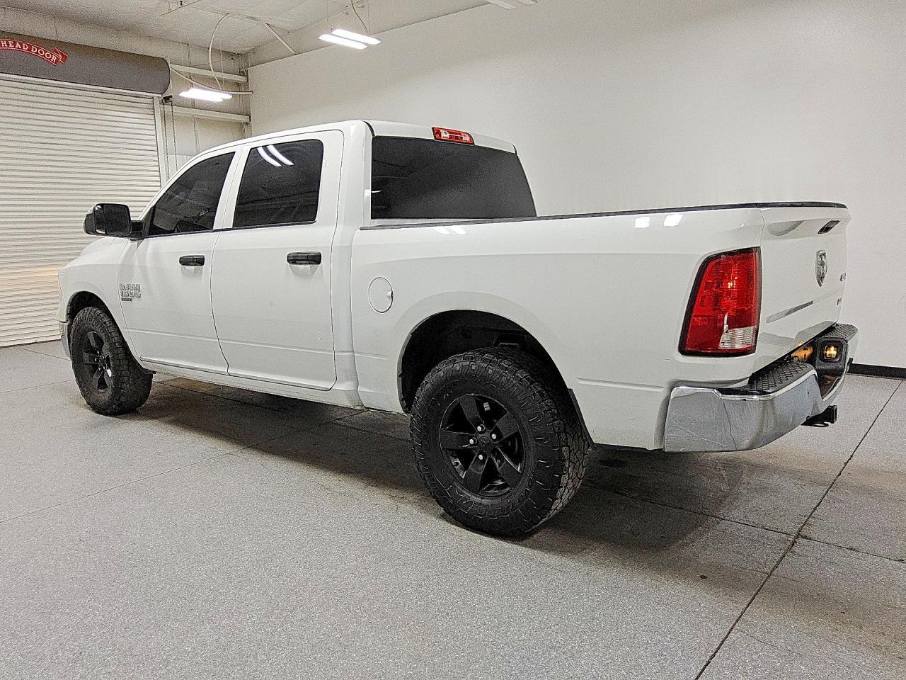 2019 Ram 1500 Classic Tradesman - Фото 2