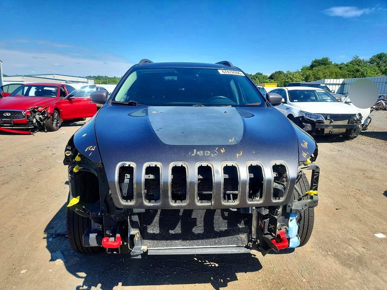 2016 Jeep Cherokee Trailhawk - Image 5