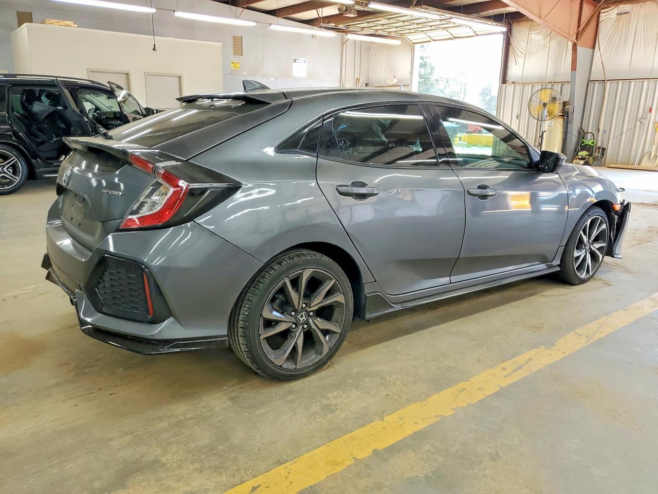2019 Honda Civic Sport - Фото 3