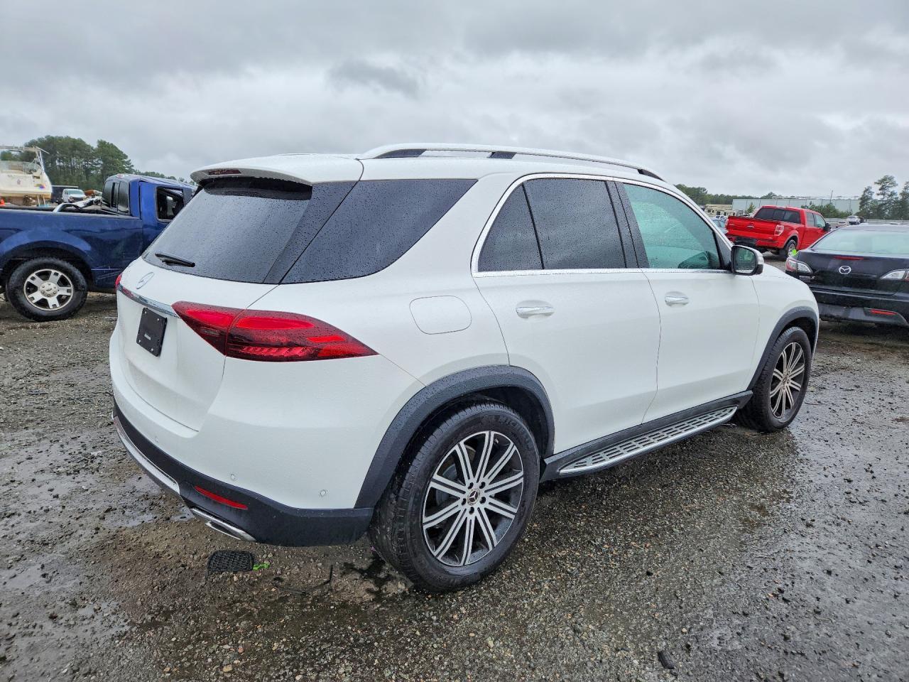2026 Mercedes-Benz Gle 350 - Image 3