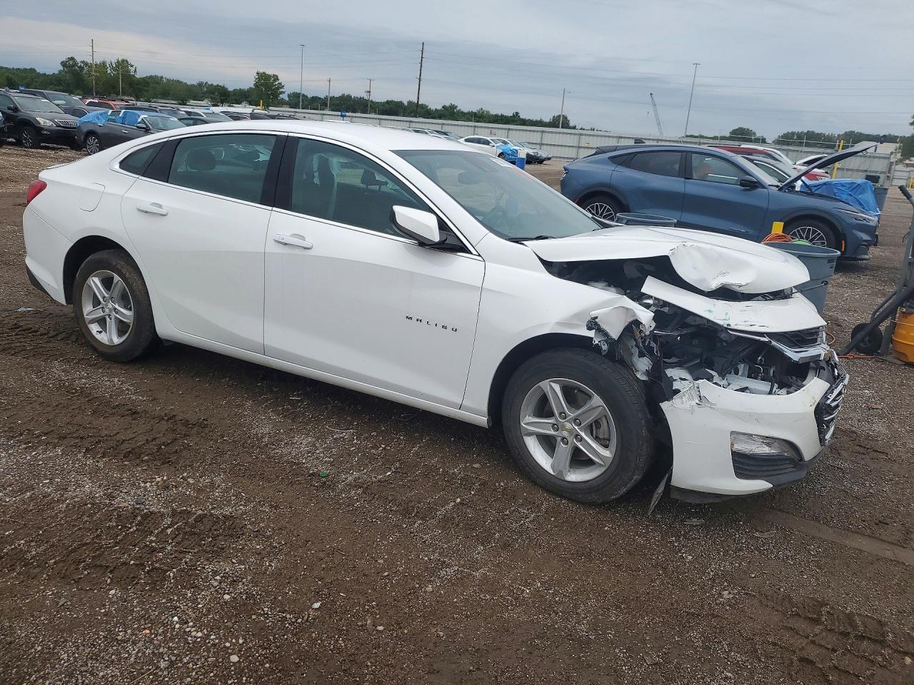 2024 Chevrolet Malibu Ls - Image 4