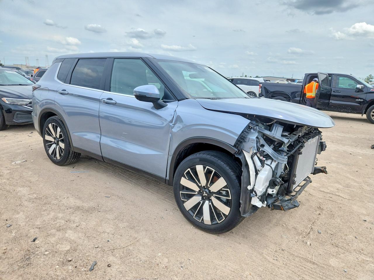 2026 Mitsubishi Outlander Se - Image 4