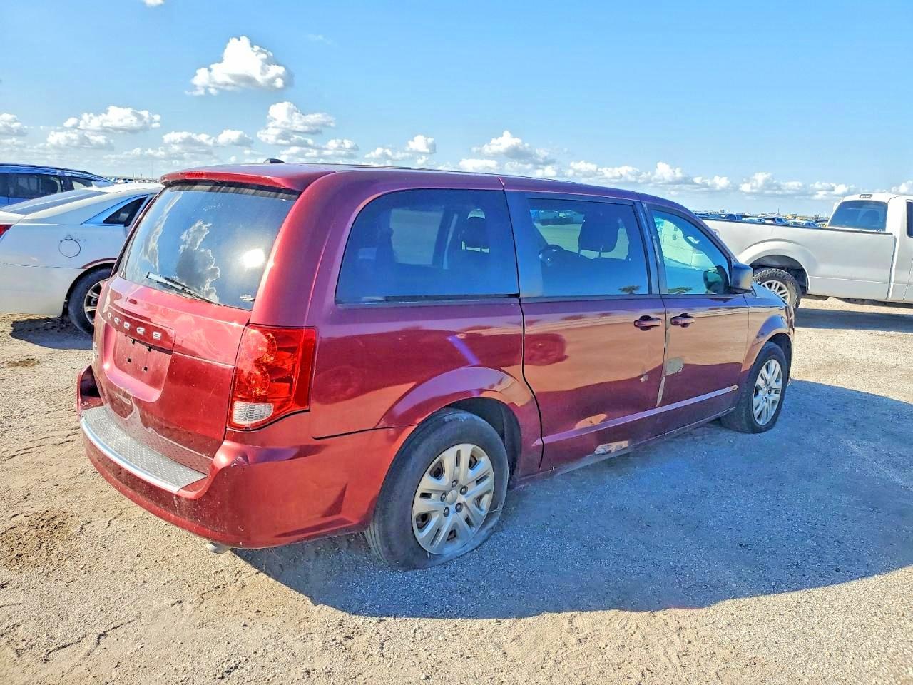 2018 Dodge Grand Caravan Se - Фото 3