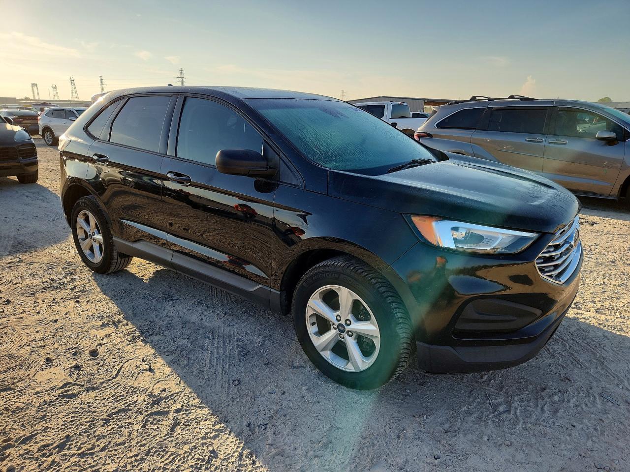 2019 Ford Edge Se - Image 4