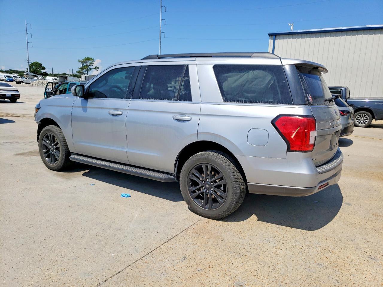 2024 Ford Expedition Xlt - Фото 2
