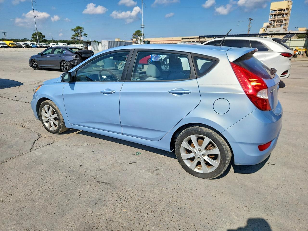 2012 Hyundai Accent Se - Фото 2
