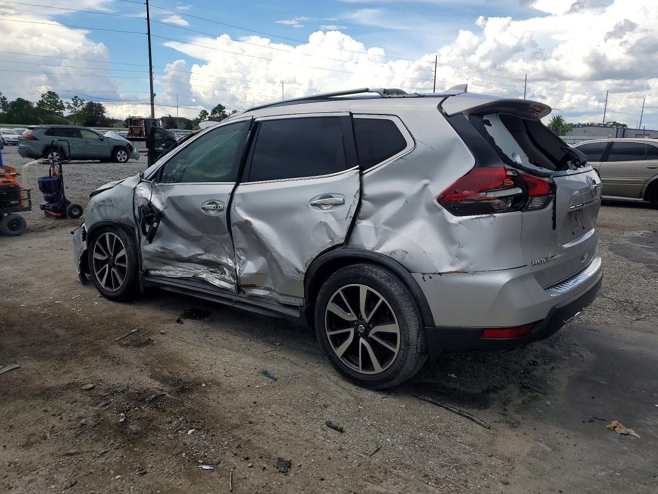2018 Nissan Rogue Sl - Image 2