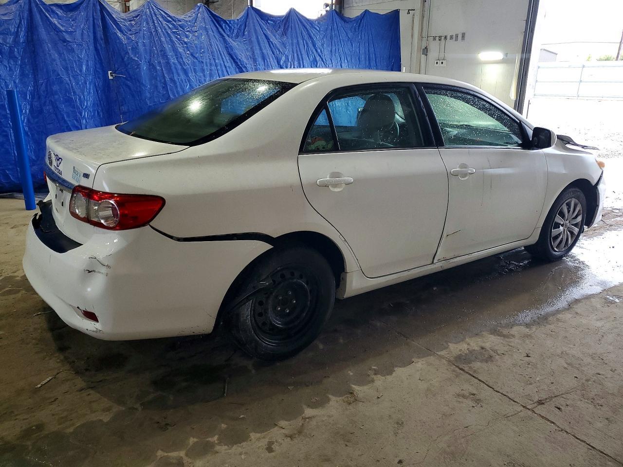 2013 Toyota Corolla Le - Фото 3
