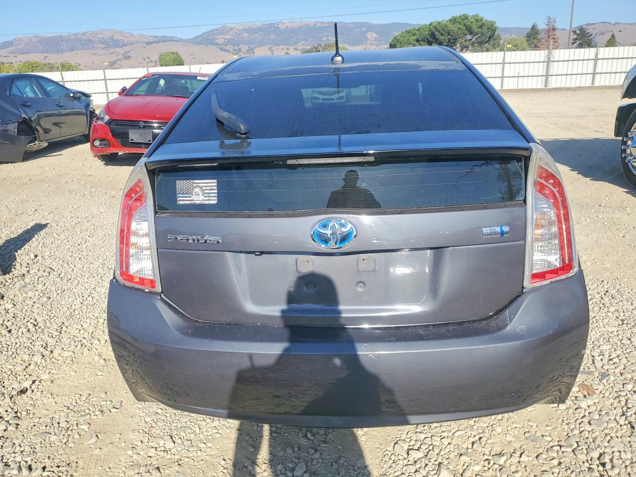 2013 Toyota Prius Four - Image 6