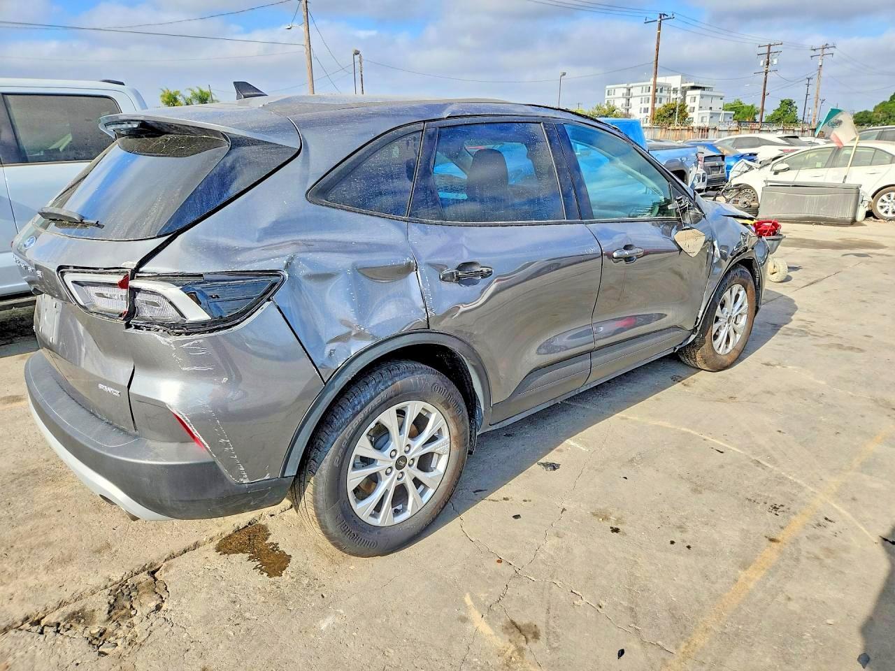 2025 Ford Escape Active - Image 3