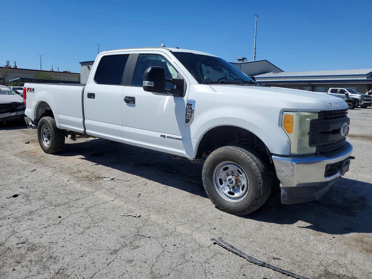 2017 Ford F250 Super Duty - Image 4