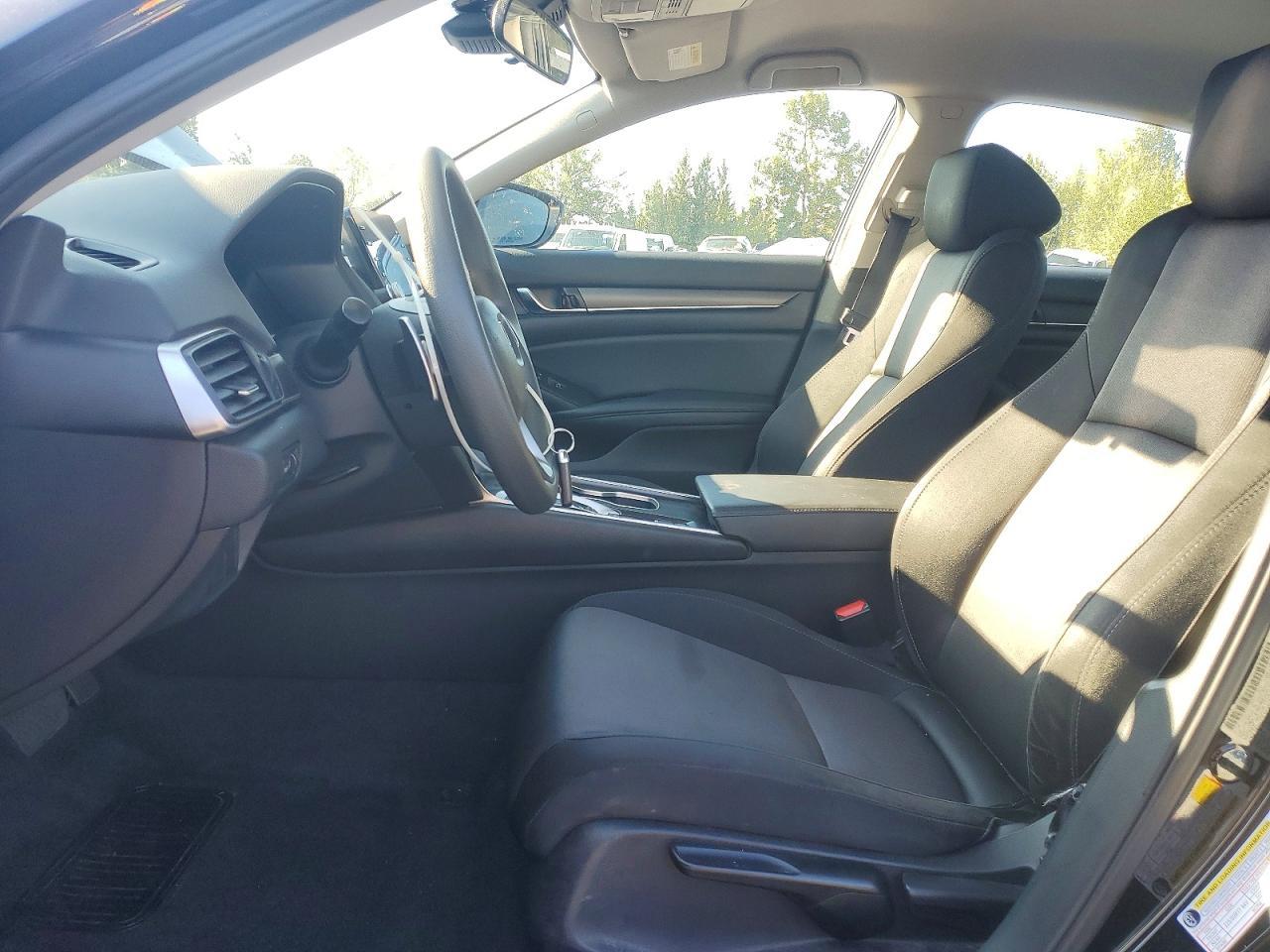 2021 Honda Accord Hybrid - Image 7