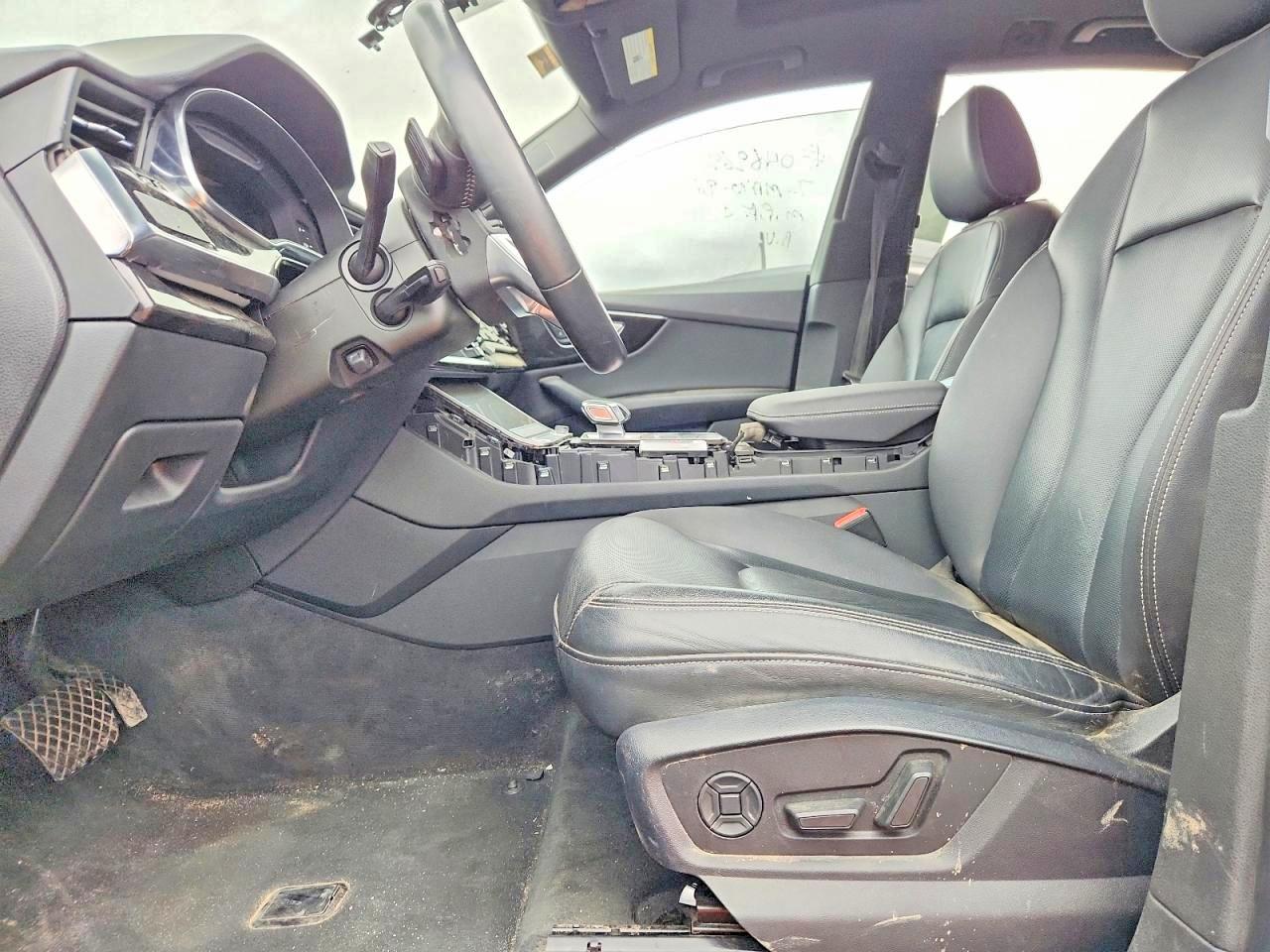 2020 Audi Q8 Premium Plus S-Line - Image 7