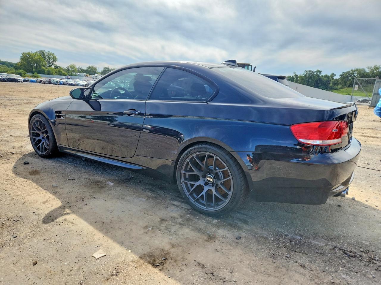 2009 BMW M3 - Фото 2