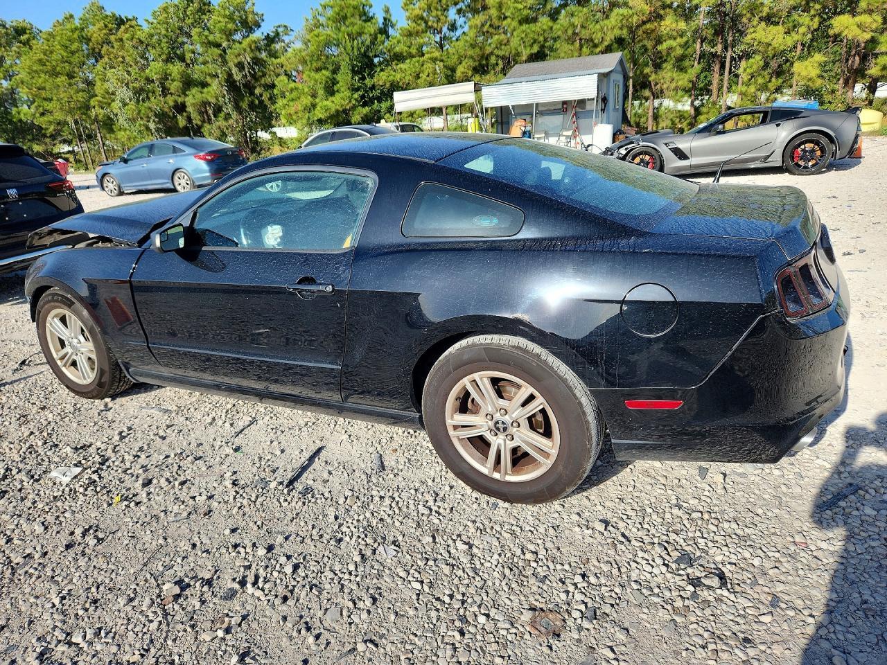 2014 Ford Mustang - Фото 2