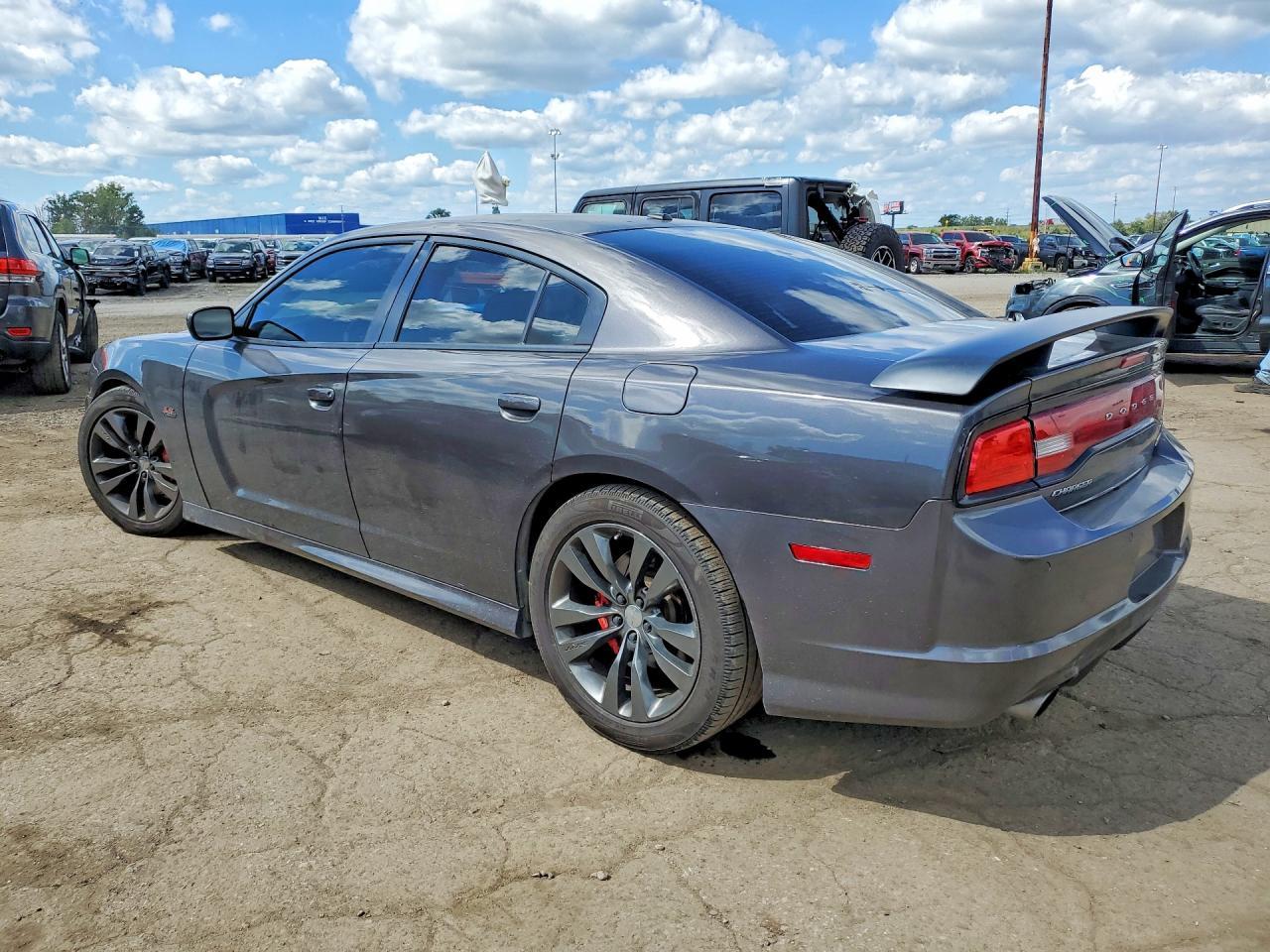 2014 Dodge Charger Super Bee - Фото 2