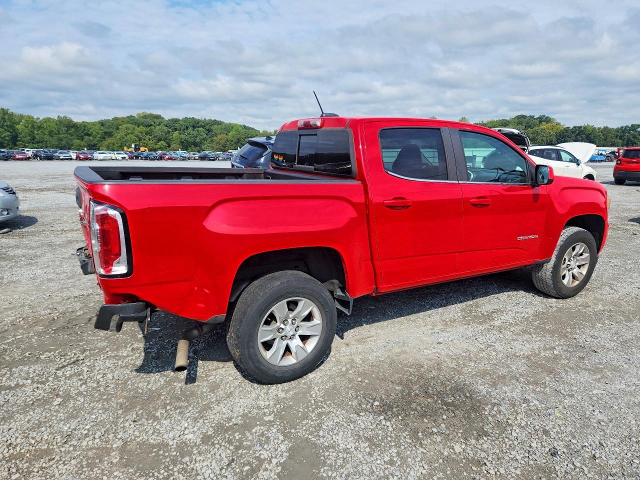 2018 GMC Canyon Sle - Image 3