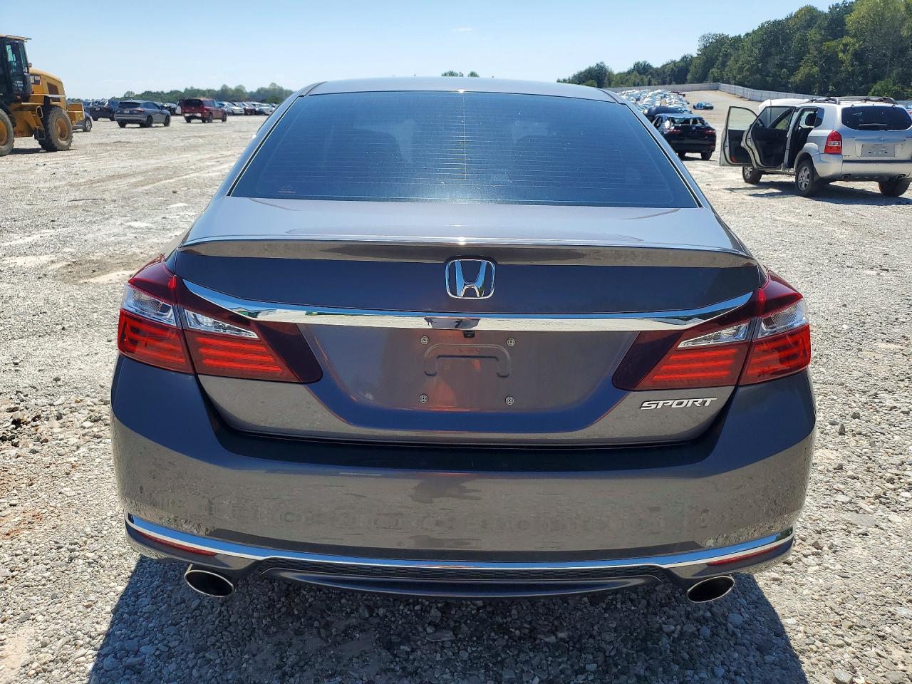 2017 Honda Accord Sport - Image 6