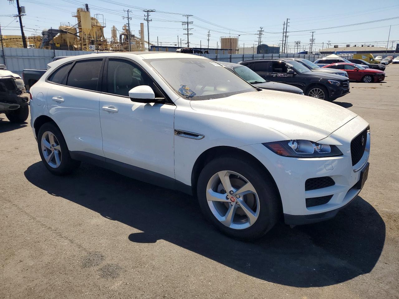 2017 Jaguar F-Pace Premium - Фото 4