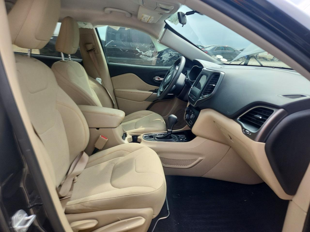 2019 Jeep Cherokee Latitude - Фото 7