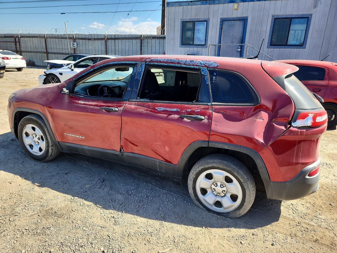 2016 Jeep Cherokee Sport - Image 2