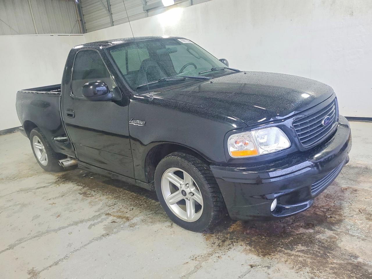 2003 Ford F150 Svt Lightning - Фото 4