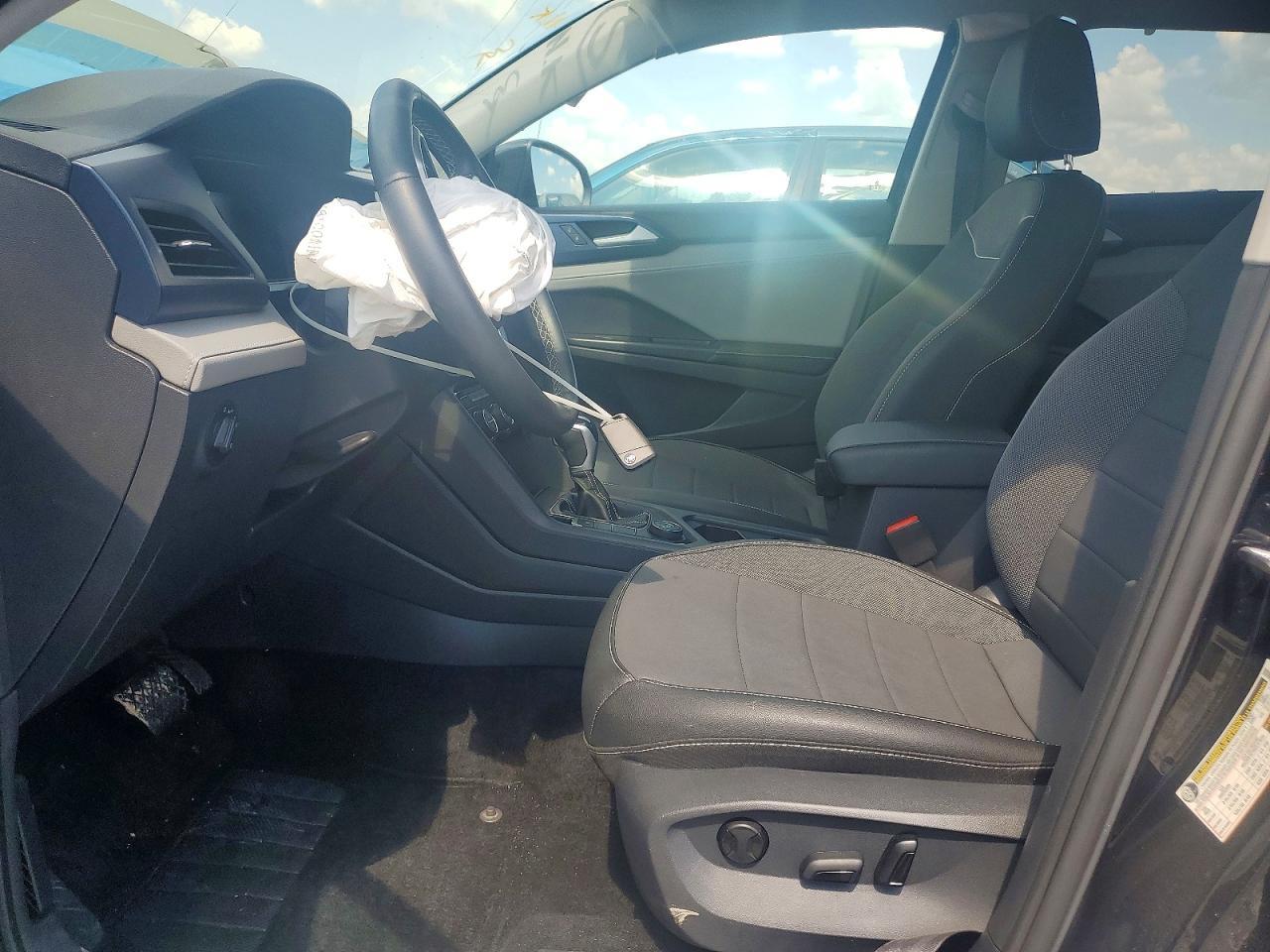 2024 Volkswagen Taos Se - Фото 7