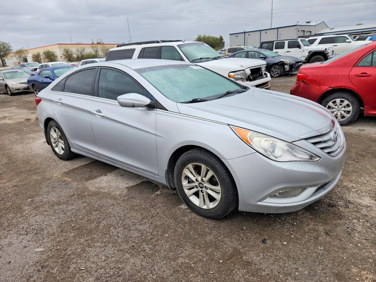 2013 Hyundai Sonata Gls - Image 4