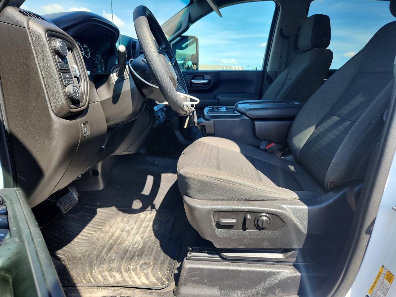 2022 Chevrolet Silverado K2500 Custom - Image 7