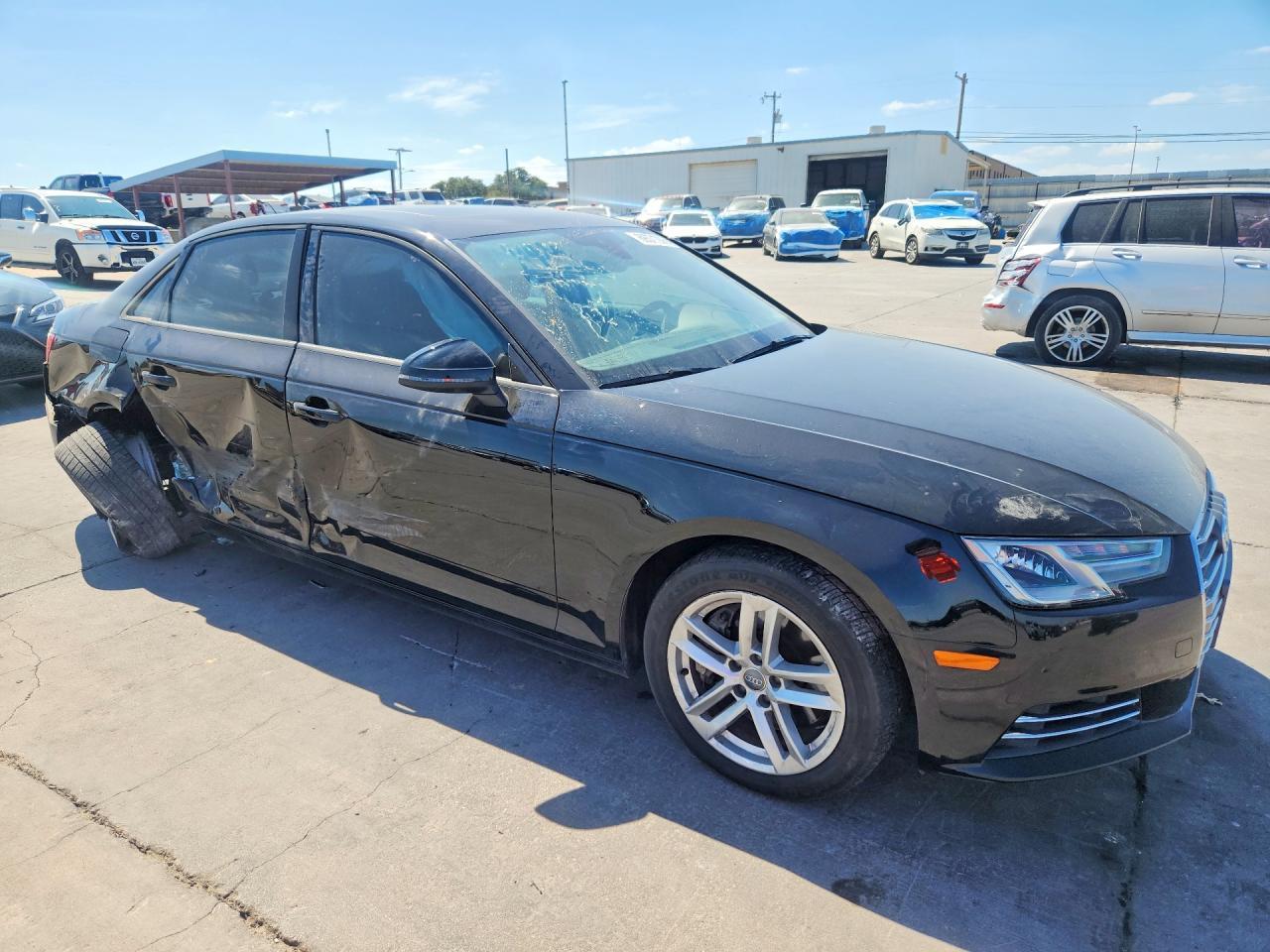 2017 Audi A4 Premium - Фото 4