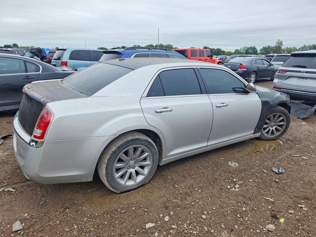 2012 Chrysler 300 Limited - Фото 3
