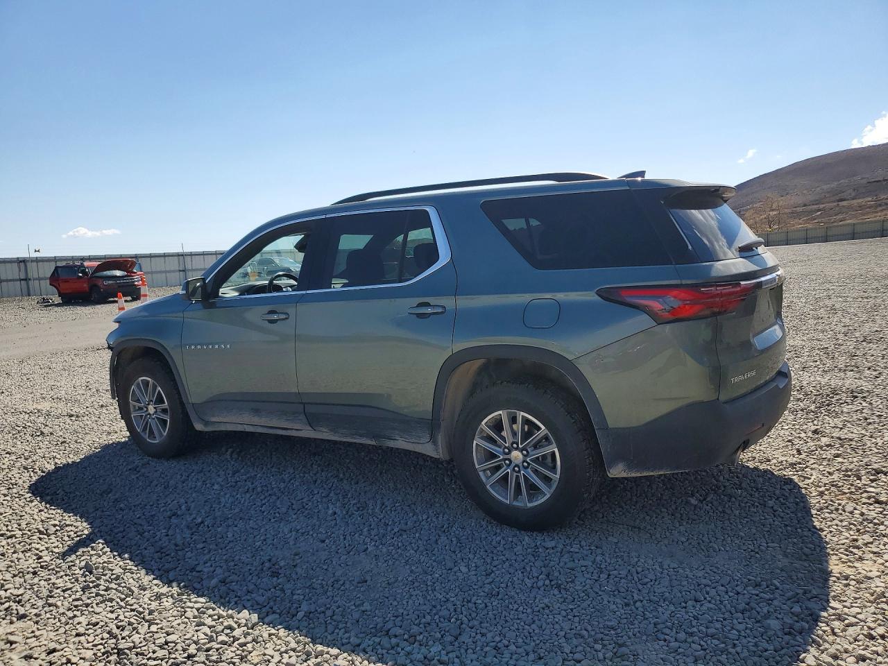 2023 Chevrolet Traverse Lt - Image 2