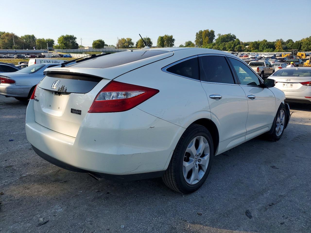 2011 Honda Accord Crosstour Exl - Image 3